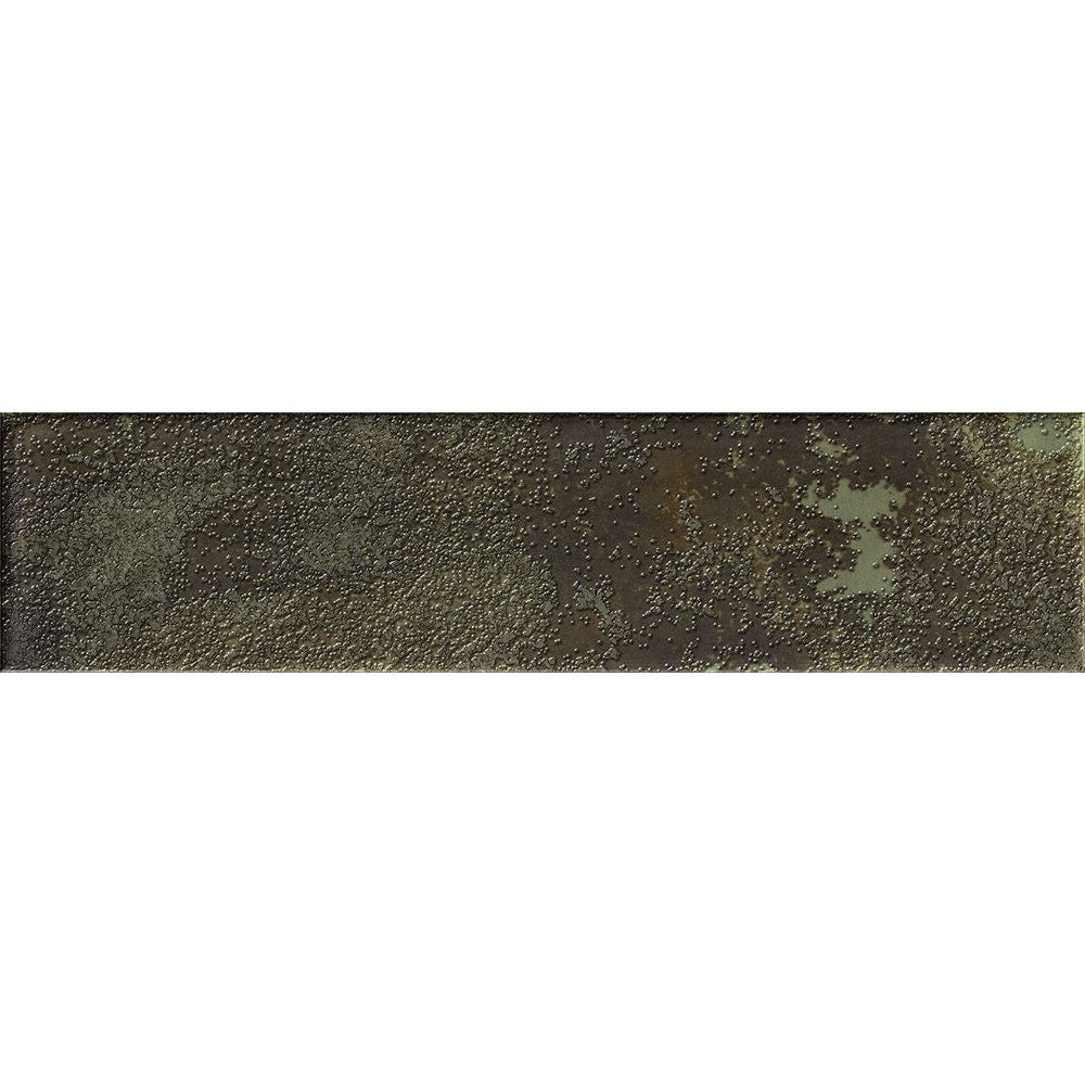 Surface texture close-up of Fusion Leafy tile, displaying reactive gloss glaze and rich tone variation.