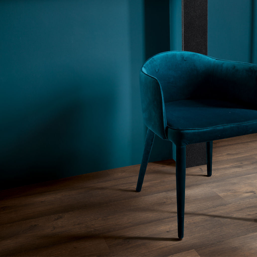 Quick-Step Capture Waxed Oak Brown SIG4756 9mm Laminate Flooring (SIG4756) - Premium Quick-Step collection featuring oak luxury vinyl tile flooring with waterproof technology and easy click-fit installation