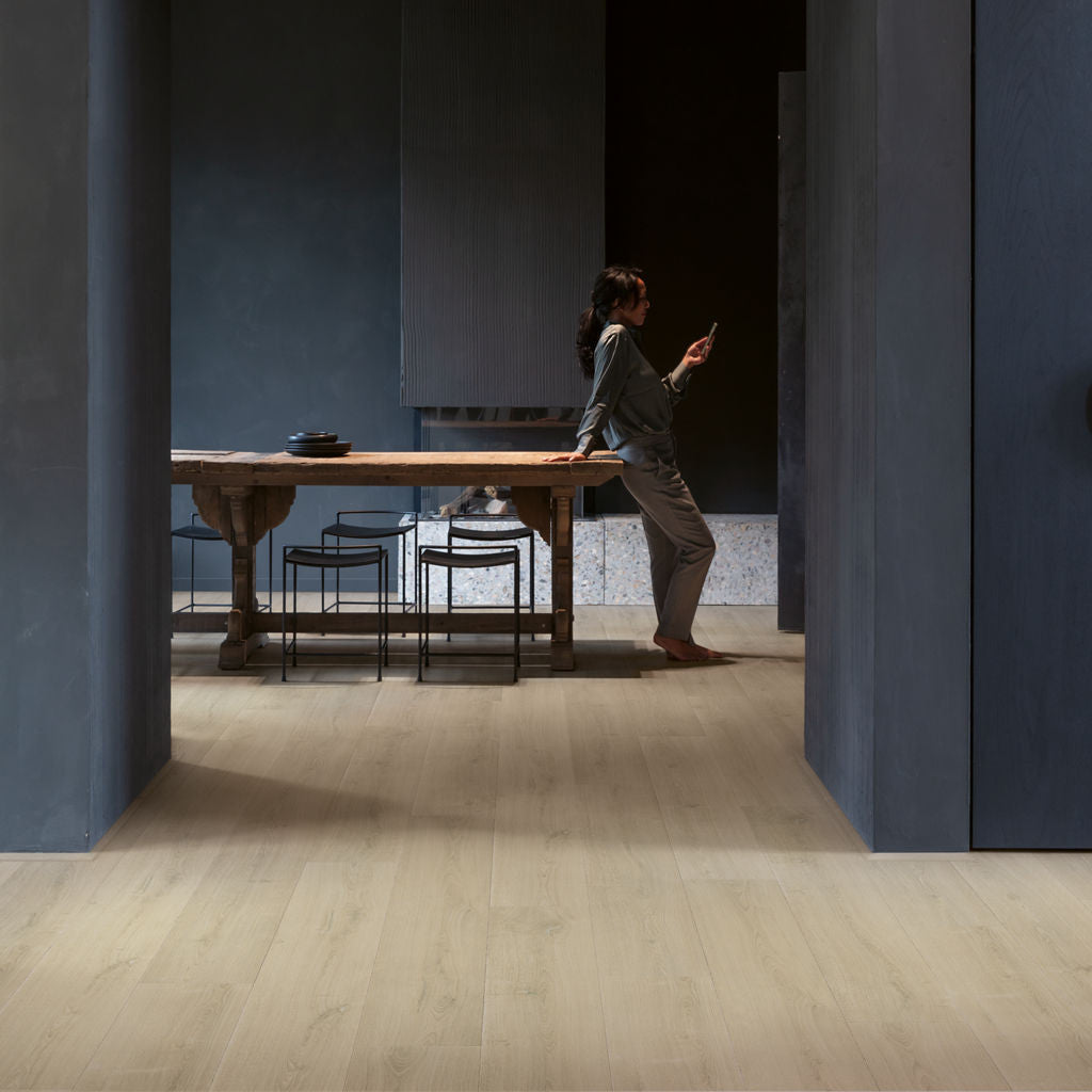 Quick-Step Capture Brushed Oak Beige SIG4764 9mm Laminate Flooring (SIG4764) - Premium Quick-Step collection featuring oak luxury vinyl tile flooring with waterproof technology and easy click-fit installation