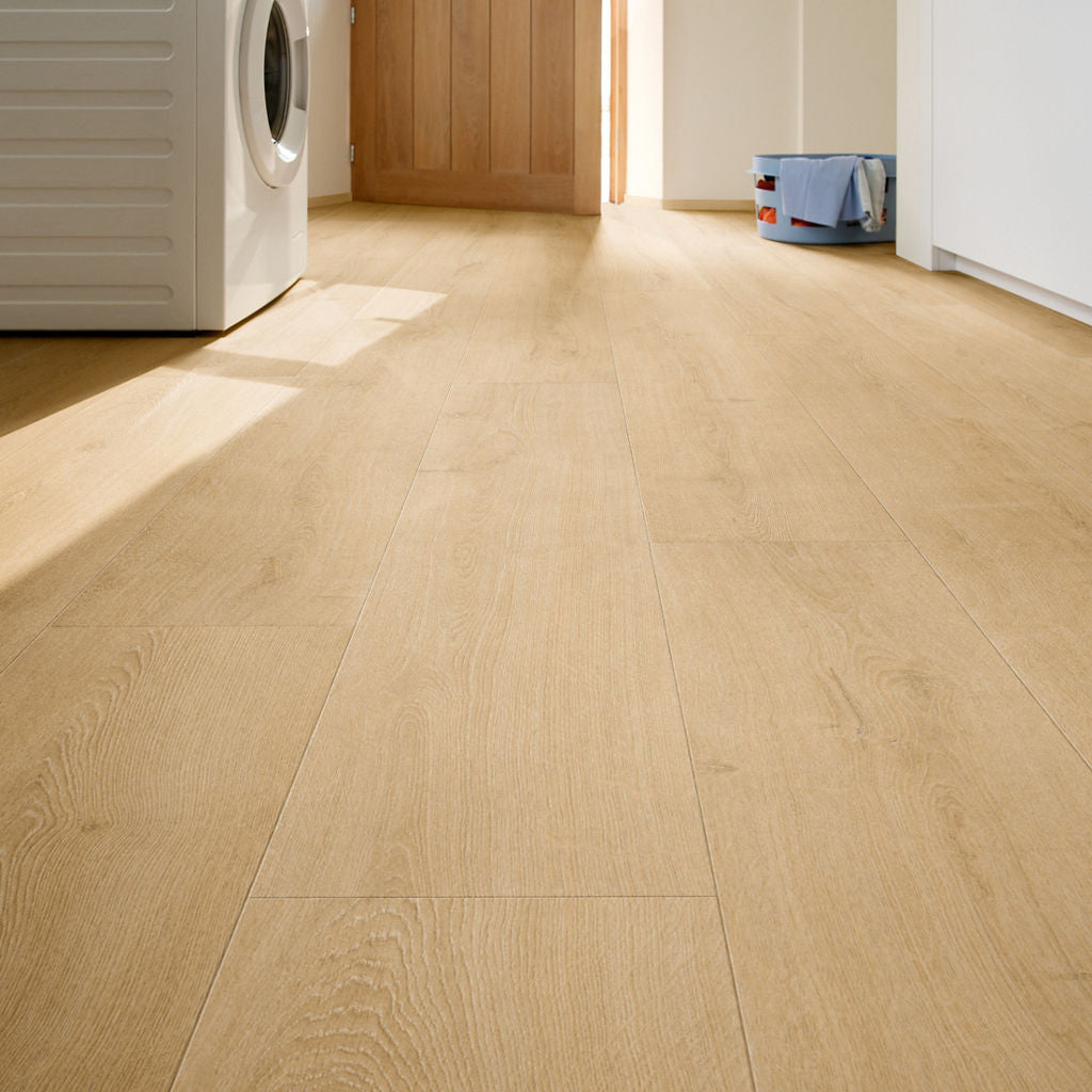 Quick-Step Capture Brushed Oak Natural SIG4763 9mm Laminate Flooring (SIG4763) - Premium Quick-Step collection featuring oak luxury vinyl tile flooring with waterproof technology and easy click-fit installation