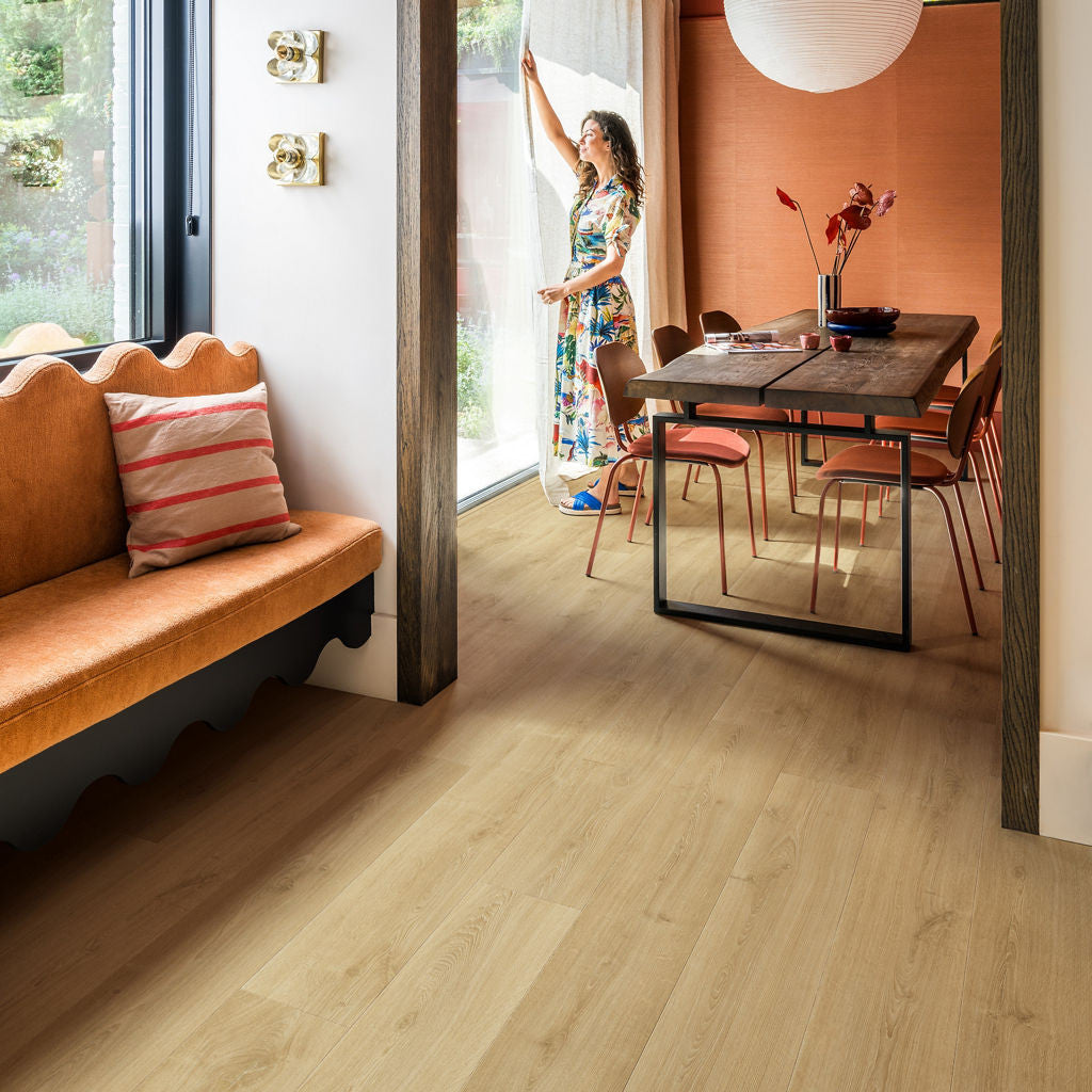 Quick-Step Capture Brushed Oak Warm Natural SIG4762 9mm Laminate Flooring (SIG4762) - Premium Quick-Step collection featuring oak luxury vinyl tile flooring with waterproof technology and easy click-fit installation