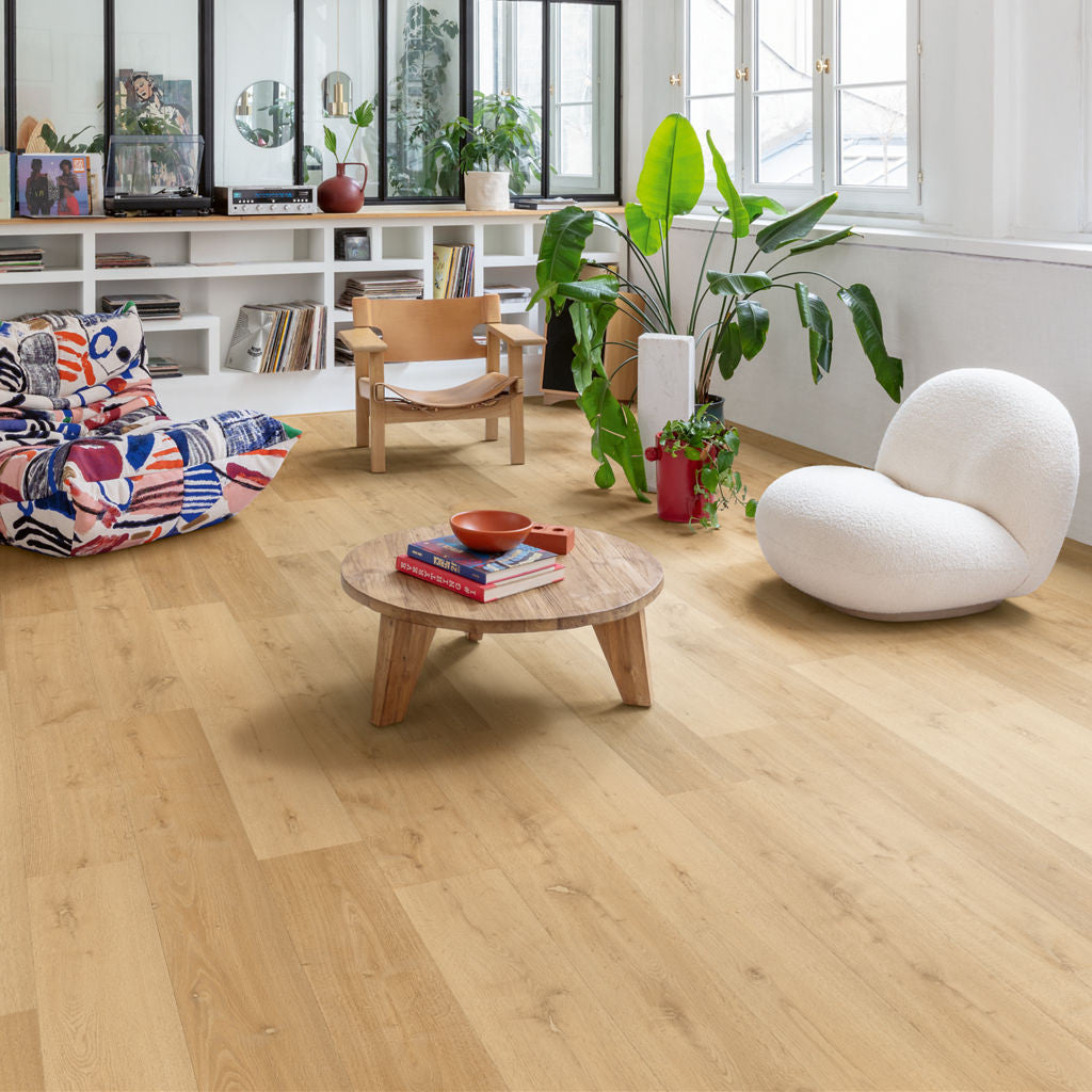 Quick-Step Alpha Bloom – Elegant Oak Natural (AVMPU40316) - Premium Alpha Bloom collection featuring oak luxury vinyl tile flooring with waterproof technology and easy click-fit installation
