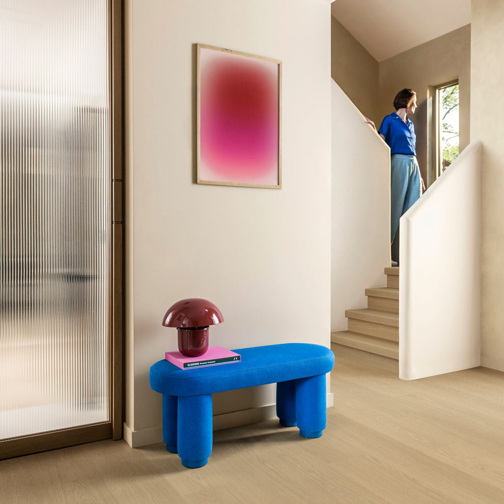 Quick-Step Capture Beige Varnished Oak SIG4750 9mm Laminate Flooring (SIG4750) - Premium Quick-Step collection featuring beige luxury vinyl tile flooring with waterproof technology and easy click-fit installation