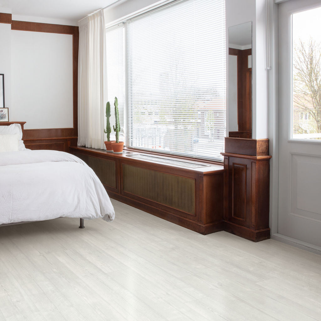 Quick-Step Alpha Bloom – Snow Pine LVT Flooring (AVMPU40204) - Premium Alpha Bloom collection featuring luxury vinyl tile flooring with waterproof technology and easy click-fit installation