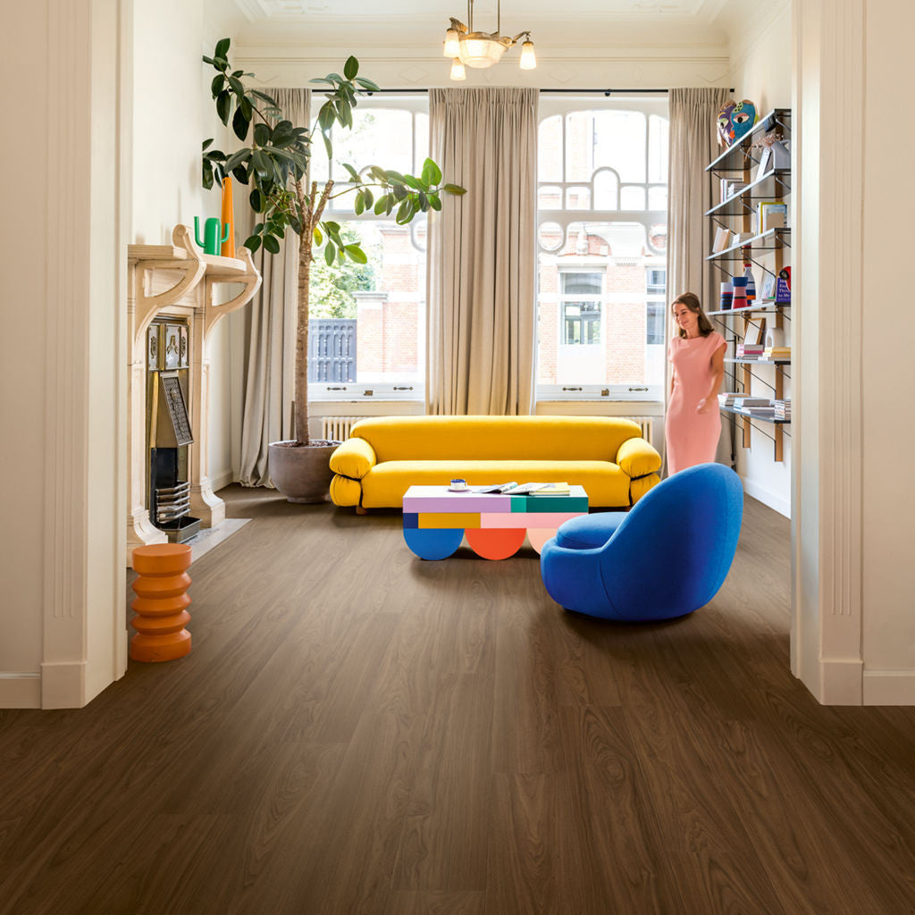 Quick-Step Capture Chic Walnut SIG4761 9mm Laminate Flooring (SIG4761) - Premium Quick-Step collection featuring luxury vinyl tile flooring with waterproof technology and easy click-fit installation