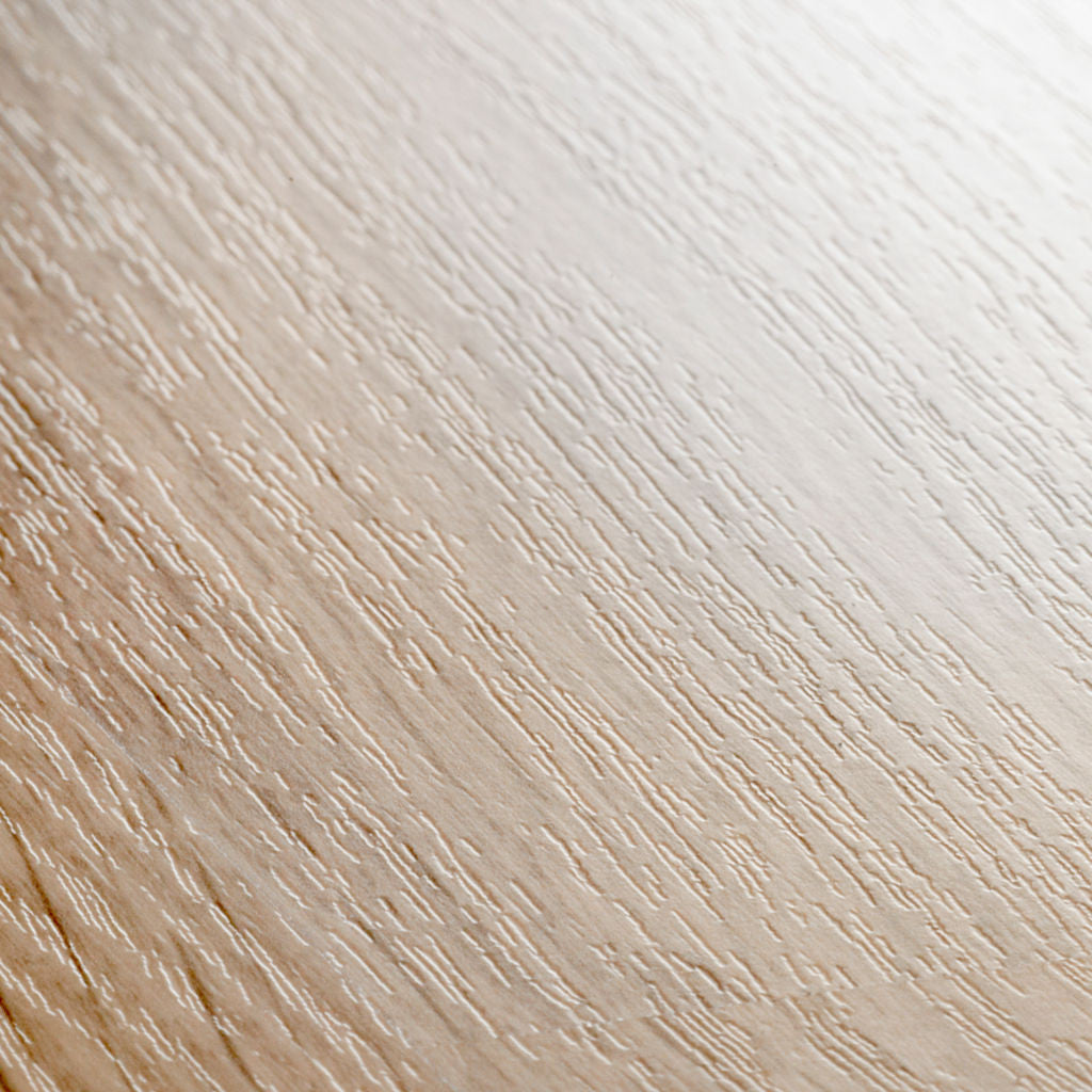 Close up of Quick-Step Eligna White Varnished Oak